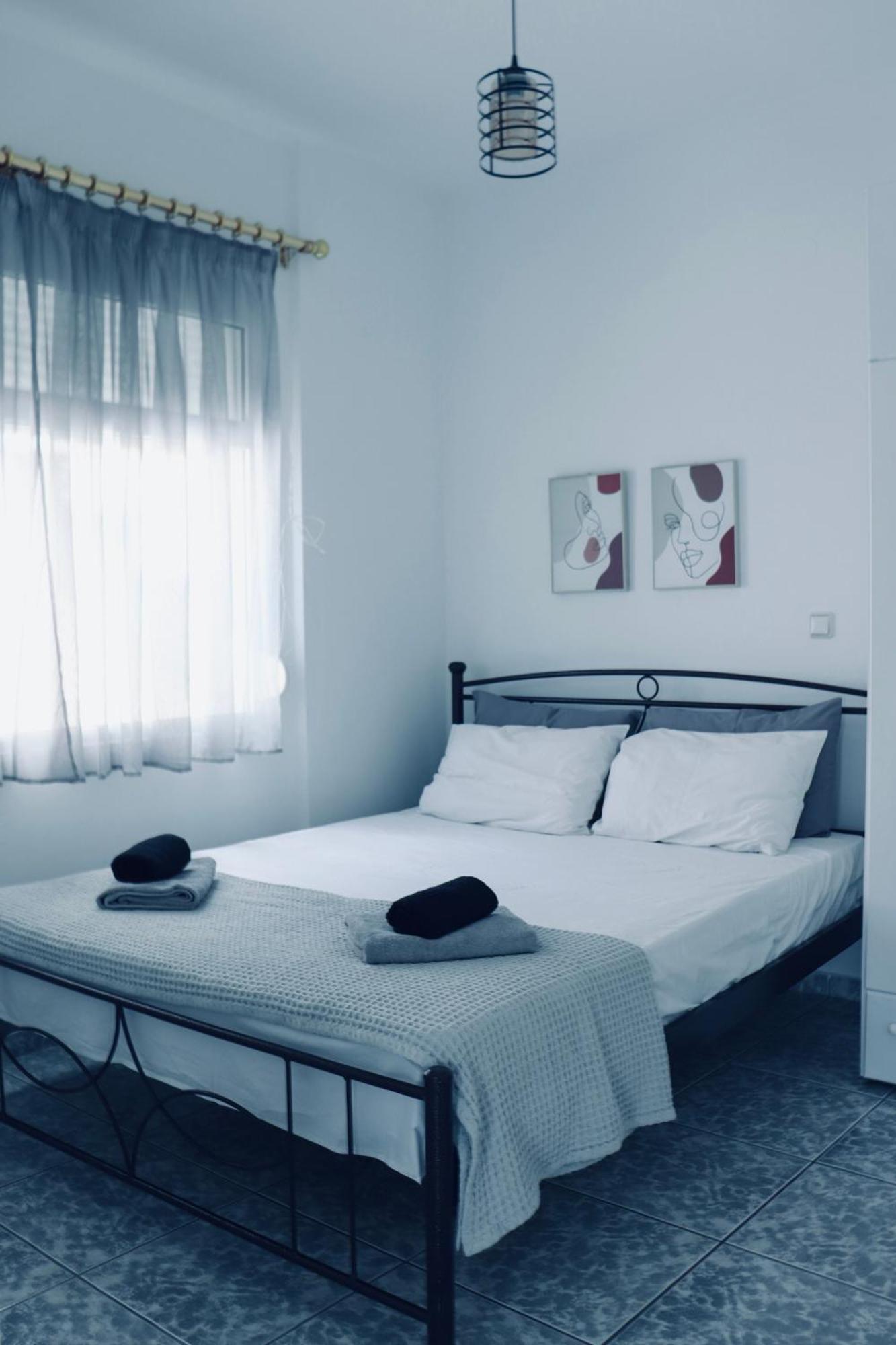 Coastline Apartment เนอาเปรามอส ภายนอก รูปภาพ