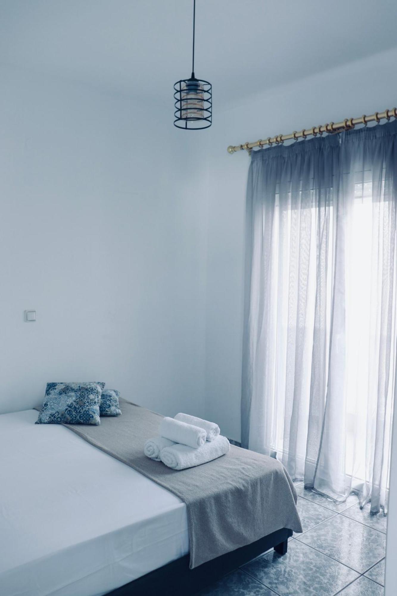 Coastline Apartment เนอาเปรามอส ภายนอก รูปภาพ
