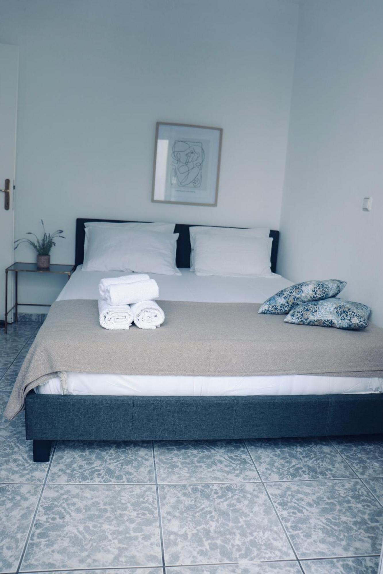 Coastline Apartment เนอาเปรามอส ภายนอก รูปภาพ